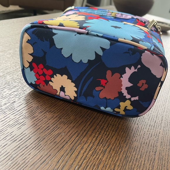 Kate Spade Travel Bag - Picture 4 of 5